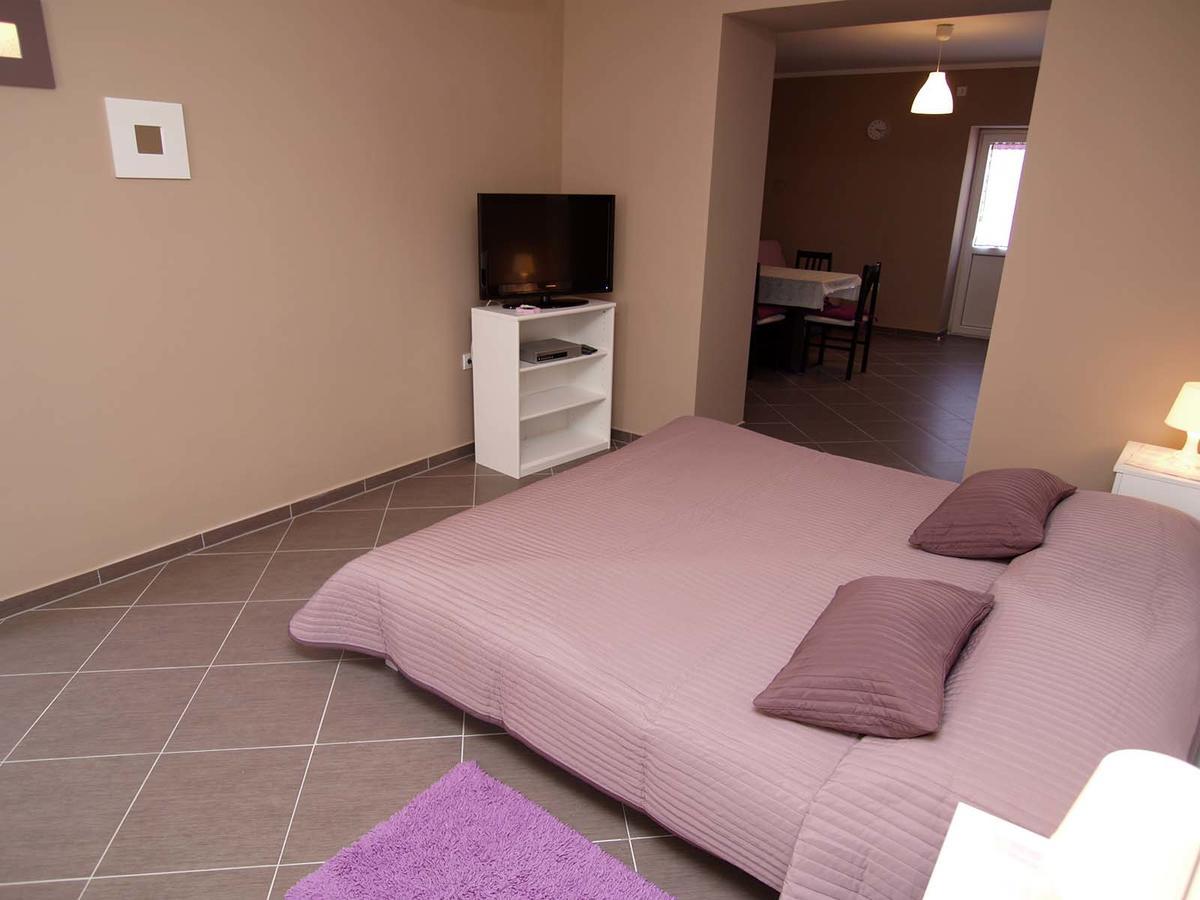 Ferienwohnung Federica A2+1 Veli Lošinj Exterior foto